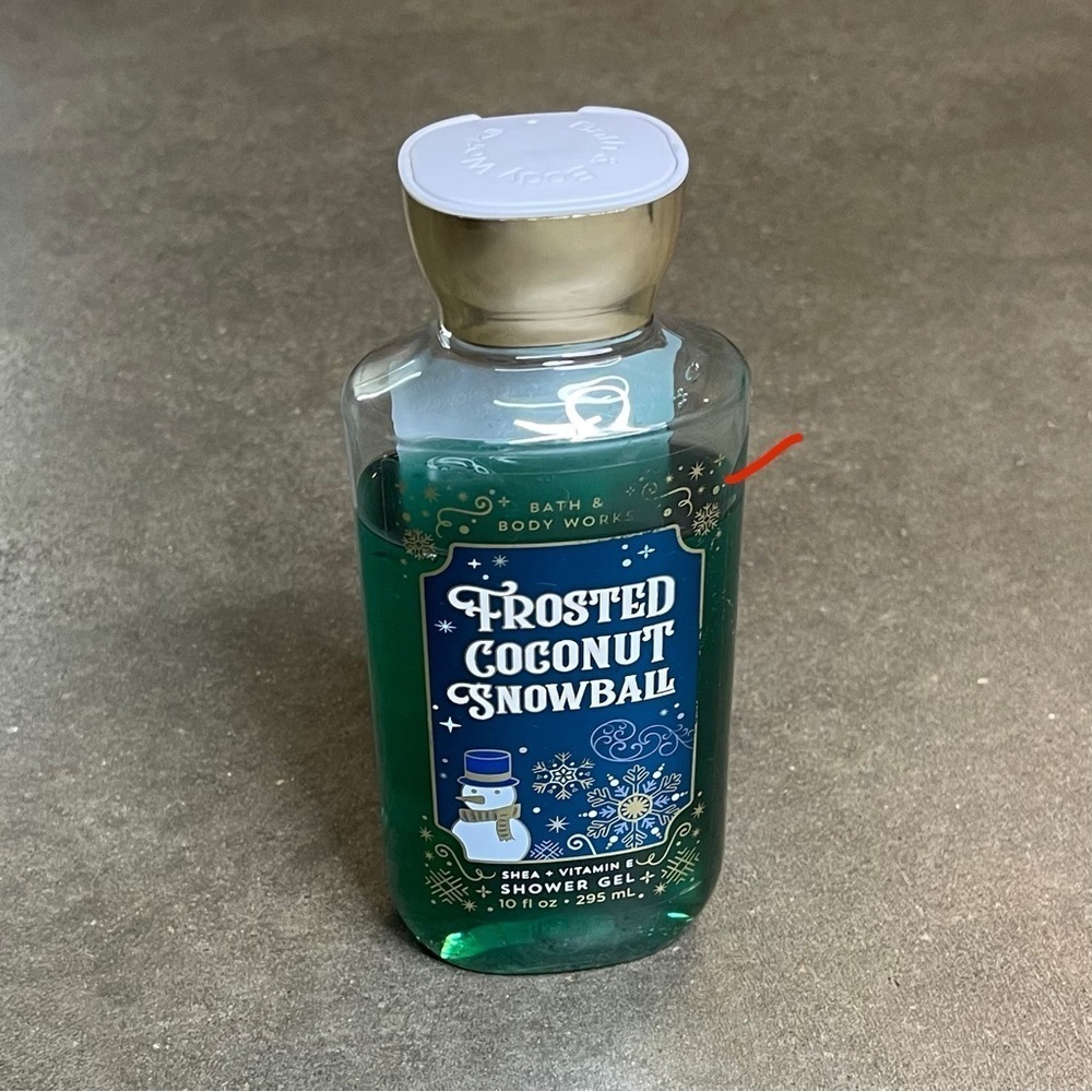 Bath & Body Works Frosted Coconut Snowball Shower Gel